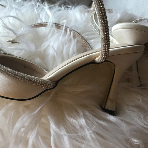 Mach and Mach double bow heels - Picture 4 of 8